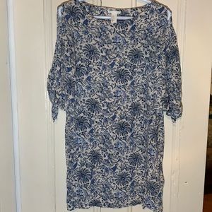H&M floral cotton dress with cold should style sleeves that tie.